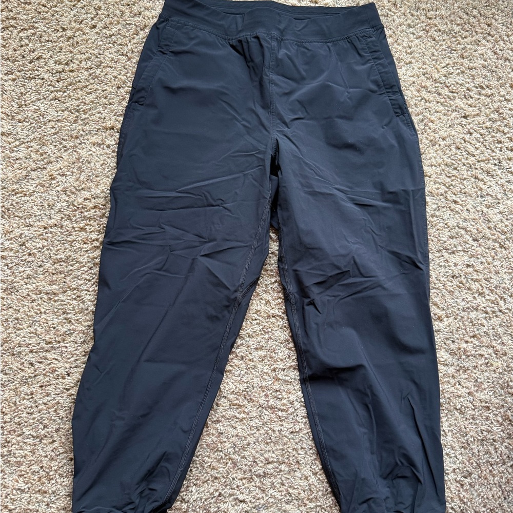 Lululemon Dance Studio Black Jogger Pants size 8